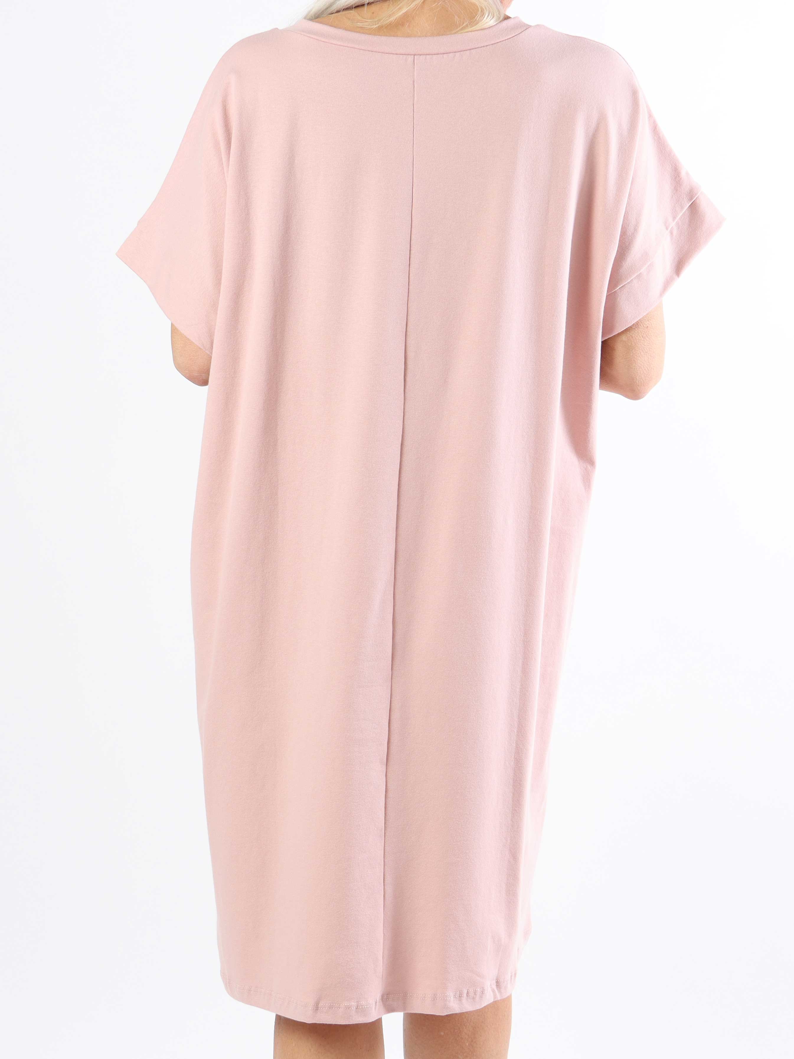 Pernille - Plus size t-shirtkjole i bomuld med tryk